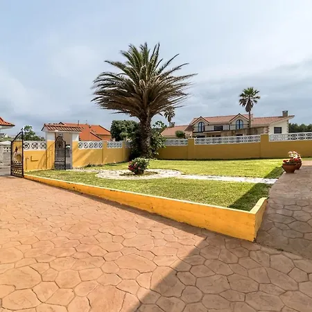 Villalaurana En Gran Capacidad Prázdninový dům Suances