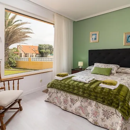 Alojamiento Villalaurana En Suances Gran Capacidad スアンセス