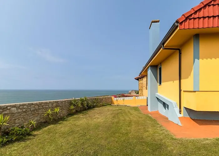 Alojamiento Villalaurana En Suances Gran Capacidad בית נופש