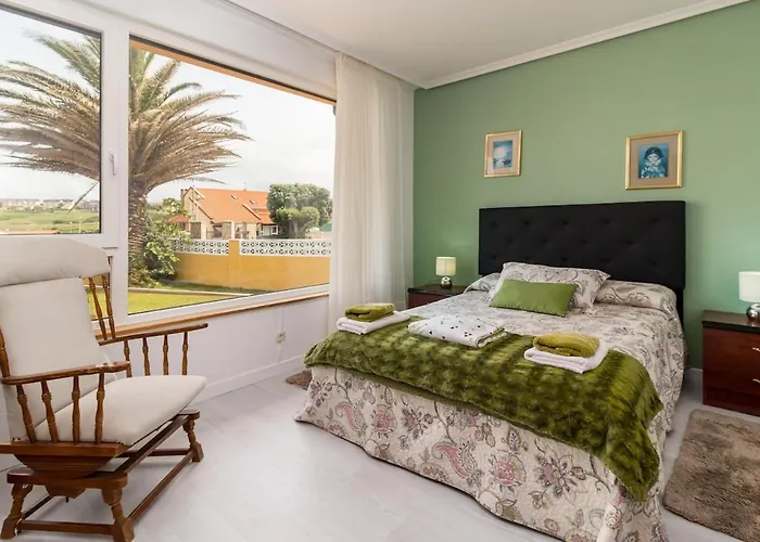 Alojamiento Villalaurana En Suances Gran Capacidad סואנסס