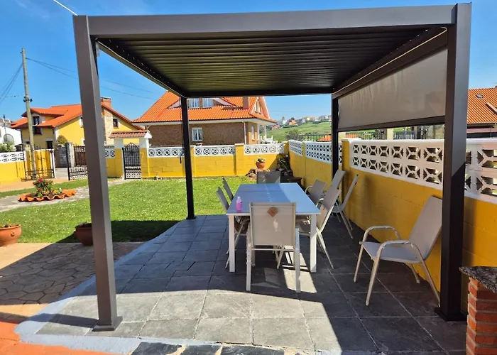 Alojamiento Villalaurana En Suances Gran Capacidad בית נופש