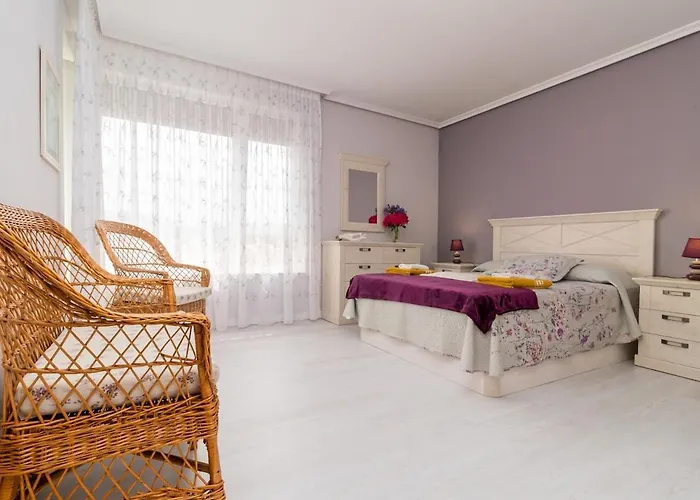 Alojamiento Villalaurana En Suances Gran Capacidad בית נופש