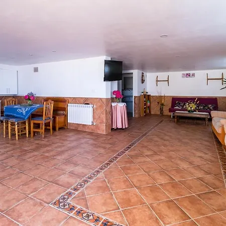 Villalaurana En Gran Capacidad 수안세스