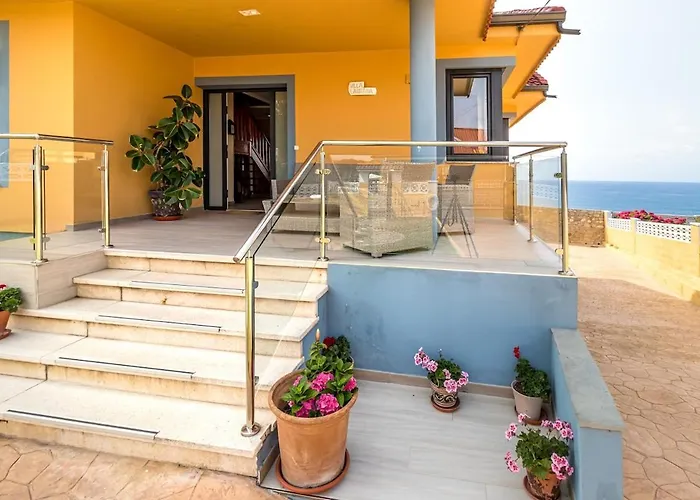 Alojamiento Villalaurana En Suances Gran Capacidad